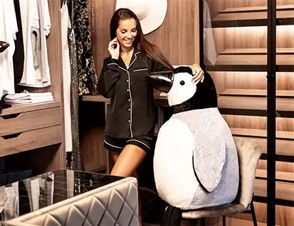 Pingüinos de peluche gigantes